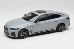 BMW i4 G26 Grey Metallic Minichamps 1:18 110023010 Metal