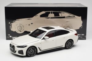 BMW i4 M50 G26 Alpine White Minichamps 1:18 110023011 Metal — billede 8 af 8