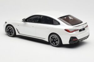 BMW i4 M50 G26 Mineral Hvid Metallic Otto 1:18 OT1074 Resin — billede 5 af 6