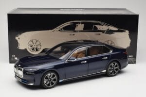 BMW i7 G70 Blue Metallic Minichamps 1:18 110023202 Metal — billede 8 af 8