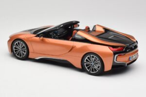 BMW i8 Roadster E-Kobber Minichamps 1:18 80432454784 Metal — billede 5 af 6