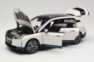 BMW iX Alpine White Minichamps 1:18 110023102 Metal — billede 2 af 8