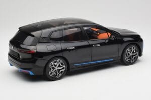 BMW iX Sapphire Black Minichamps 1:18 110023101 Metal — billede 3 af 8