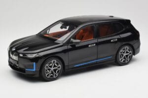 BMW iX Sapphire Black Minichamps 1:18 110023101 Metal