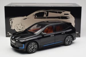 BMW iX Sapphire Black Minichamps 1:18 110023101 Metal — billede 8 af 8