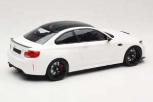 BMW M2 CS F87 Hvid med sorte fælge Minichamps 1:18 155021025 Metal — billede 2 af 6