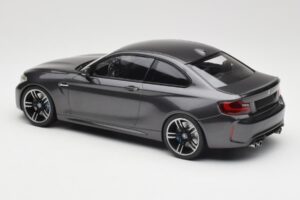 BMW M2 F87 Grey Metallic Minichamps 1:18 155026102 Metal — billede 5 af 6
