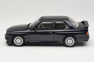 BMW M3 E30 Europameister Macau Blue Otto 1:18 OT1216 Metal — billede 3 af 6
