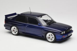 BMW M3 E30 Macau Blue IXO 1:18 18CMC122 Metal — billede 4 af 6