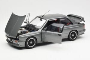 BMW M3 E30 Sport Evolution Cecotto Grå AUTOart 1:18 70567 Metal — billede 2 af 8