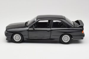 BMW M3 E30 Black Metallic Minichamps 1:18 180020306 Metal — billede 4 af 8