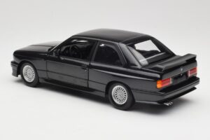 BMW M3 E30 Black Metallic Minichamps 1:18 180020306 Metal — billede 7 af 8