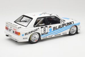 BMW M3 E30 Team Schnitzer #8 O. Manthey DTM 1988 Minichamps 1:18 155882008 Metal — billede 2 af 6