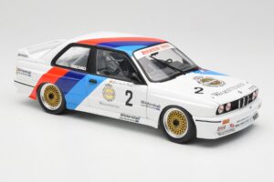 BMW M3 E30 #2 Warsteiner E. van de Poele DTM Champion 1987 Minichamps 1:18 80430396026-O Metal — billede 6 af 8
