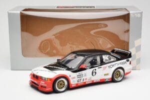 BMW M3 E36 GTR #0 B. Auberlen / M. Simo / P. Cunningham Daytona 24 Hours 1998 UT Models 1:18 39816 Metal — billede 8 af 8