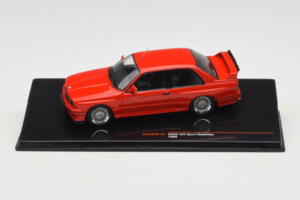BMW M3 E30 Sport Evolution Rød IXO 1:43 CLC583N Metal