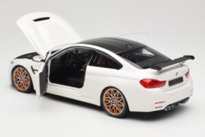 BMW M4 F82 GTS Alpine White Minichamps 1:18 110025221 Metal — billede 5 af 8