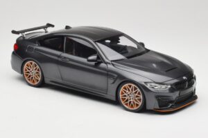 BMW M4 F82 GTS Mineral Grey Metallic Minichamps 1:18 110025222 Metal — billede 6 af 8