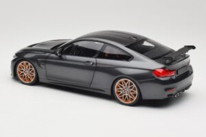BMW M4 F82 GTS Mineral Grey Metallic Minichamps 1:18 110025222 Metal — billede 7 af 8