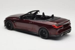 BMW M4 G83 Cabriolet Rød Metallic Minichamps 1:18 155021032 Metal — billede 5 af 6