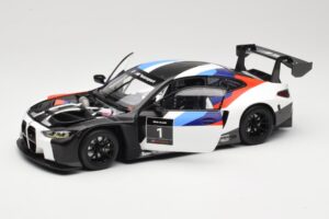 BMW M4 G82 GT3 Presentation 2021 Minichamps 1:18 80435A5D002 Metal — billede 2 af 8