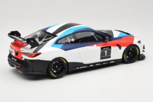 BMW M4 G82 GT4 #1 Presentation 2022 Otto 1:18 OT1228 Resin — billede 2 af 6