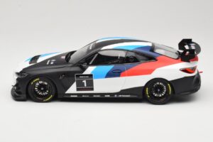BMW M4 G82 GT4 #1 Presentation 2022 Otto 1:18 OT1228 Resin — billede 3 af 6