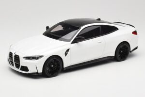 BMW M4 G82 Hvid Minichamps 1:18 155020122 Metal