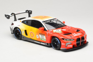 BMW M4 GT3 #72 D. Harper / M. Hesse / C. Weerts BMW M Team RMG 24 Hours of Nurburgring 2024 Minichamps 1:18 113242072 Metal — billede 6 af 8