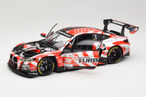 BMW M4 GT3 LMGT3 #31 D. Leung / S. Gelael / A. Farfus Team WRT 2nd Place 24 Hours of Le Mans 2024 Minichamps 1:18 113242431 M — billede 2 af 8