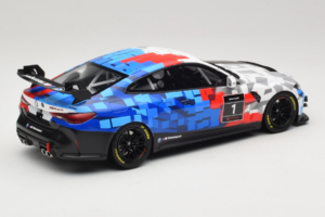 BMW M4 GT4 #1 Presentation 2024 Otto 1:18 OT1125 Resin — billede 2 af 6