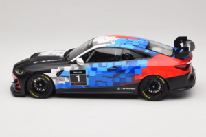 BMW M4 GT4 #1 Presentation 2024 Otto 1:18 OT1125 Resin — billede 3 af 6