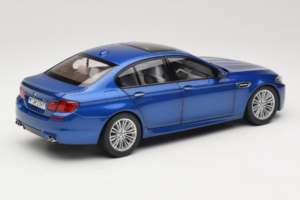 BMW M5 F10 Monte Carlo Blue Paragon 1:18 80432186352 Metal — billede 3 af 8