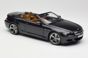 BMW M6 E64 Cabriolet Sapphire Black Kyosho 1:18 80430417424 Metal — billede 7 af 9