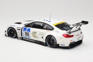 BMW M6 GT3 F13 #100 Schubert Motorsport J. Edwards / J. Klingmann 24h Nurburgring 2016 Minichamps 1:18 155162611 Metal — billede 5 af 6