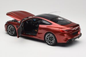 BMW M8 F91 Convertible Storm Bay Metallic Minichamps 1:18 110029020 Metal — billede 5 af 8