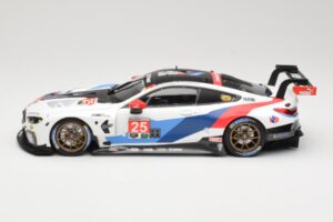 BMW M8 GTE Team RLL C. De Phillippi / B. Auberlen 2nd in Class 12 Hours of Sebring 2018 Minichamps 1:18 155182925 Metal — billede 3 af 6