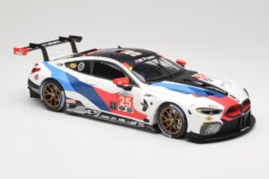 BMW M8 GTE Team RLL C. De Phillippi / B. Auberlen 2nd in Class 12 Hours of Sebring 2018 Minichamps 1:18 155182925 Metal — billede 4 af 6