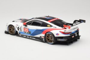 BMW M8 GTE Team RLL C. De Phillippi / B. Auberlen 2nd in Class 12 Hours of Sebring 2018 Minichamps 1:18 155182925 Metal — billede 5 af 6