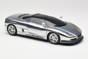 BMW Nazca M12 Chrome Silver Revell 1:18 08916 Metal — billede 6 af 8