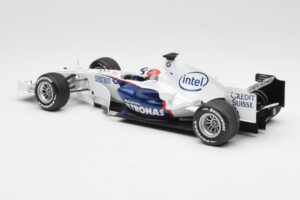BMW Sauber F1.07 #10 R. Kubica Launch Version 2007 Minichamps 1:18 80430426995 Metal — billede 5 af 7