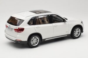 BMW X5 E70 Alpine White Paragon 1:18 PA-97073 Metal — billede 3 af 8