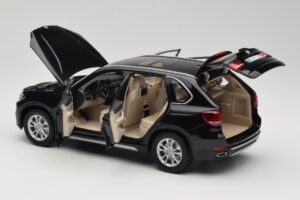 BMW X5 E70 Sapphire Black Paragon 1:18 PA-97071 Metal — billede 5 af 8