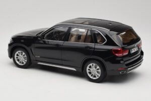 BMW X5 E70 Sapphire Black Paragon 1:18 PA-97071 Metal — billede 7 af 8