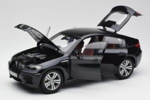BMW X6 M F86 Sort Kyosho 1:18 80432157613 Metal — billede 2 af 8