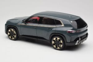 BMW XM G09 Isle of Man Green Minichamps 1:18 110023300 Metal — billede 7 af 8