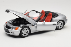 BMW Z3 Cabriolet Sølv UT Models 1:18 20402 Metal — billede 2 af 8