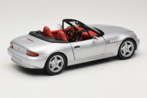 BMW Z3 Cabriolet Sølv UT Models 1:18 20402 Metal — billede 3 af 8
