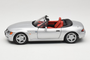 BMW Z3 Cabriolet Sølv UT Models 1:18 20402 Metal — billede 4 af 8