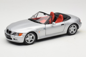 BMW Z3 Cabriolet Sølv UT Models 1:18 20402 Metal